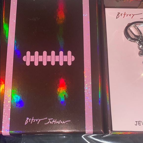 Betsey Johnson Jewelry Charm - Picture 5 of 7